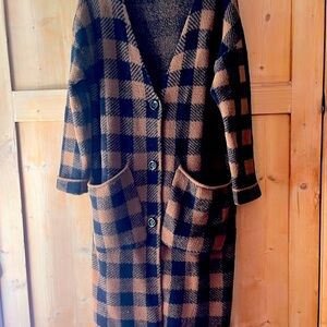 Cozy long sweater coat-cardigan - perfect for fall! 🍁 Size XS